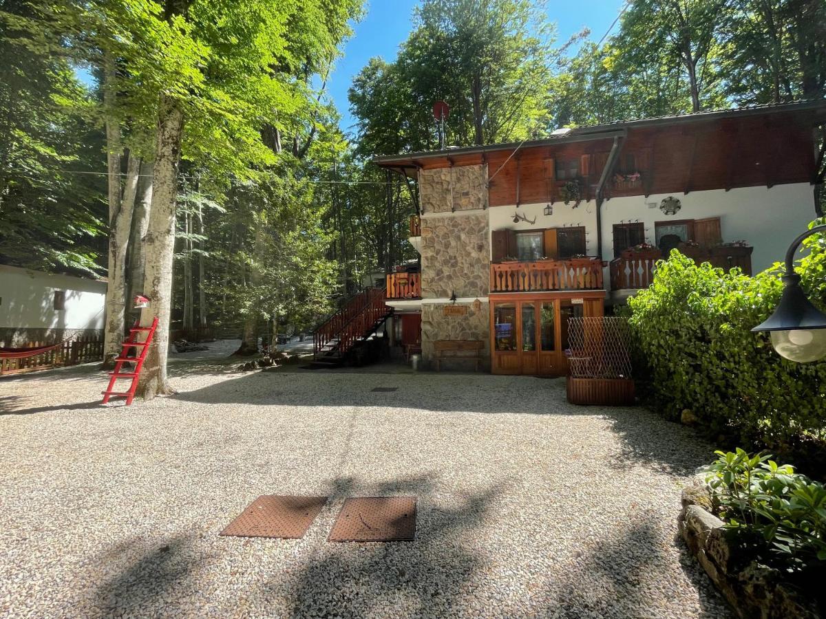 Ferienwohnung Chalet I Folletti Abbadia San Salvator Exterior foto